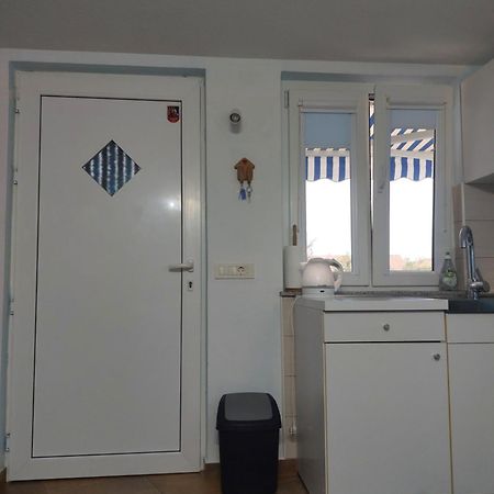 Apartmani Damir Kazija Пакоштане Экстерьер фото