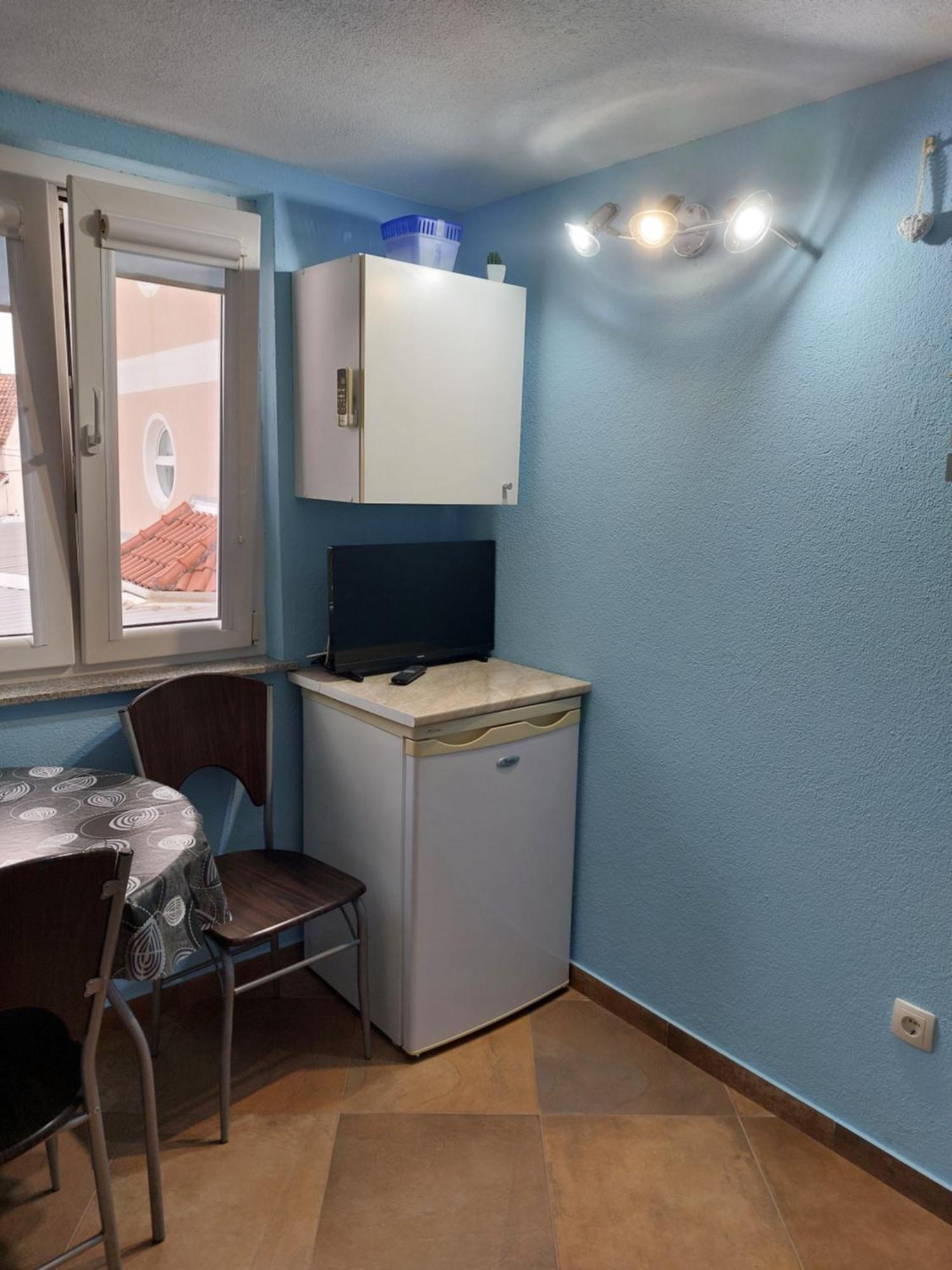 Apartmani Damir Kazija Пакоштане Экстерьер фото